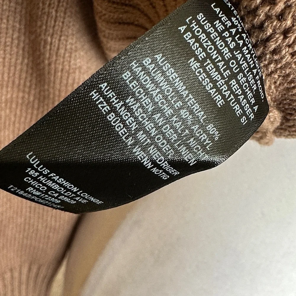 Lulu's Brown V-Neck Sweater